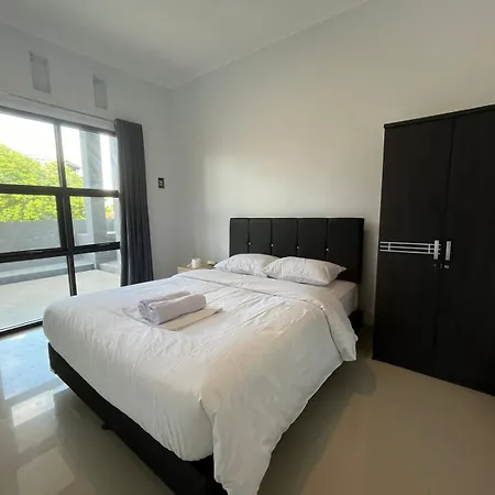 Larissa Guest House